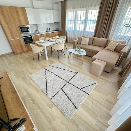 303 Vantage Point Marine Apartment *